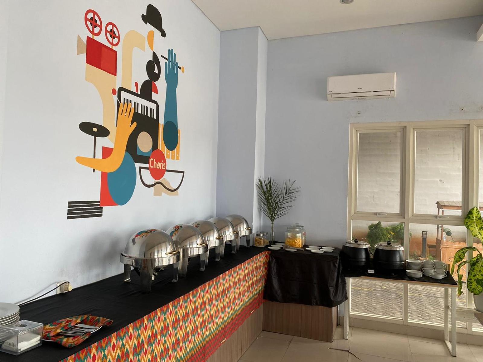 Votel Hotel Charis Tuban Tuban  Экстерьер фото