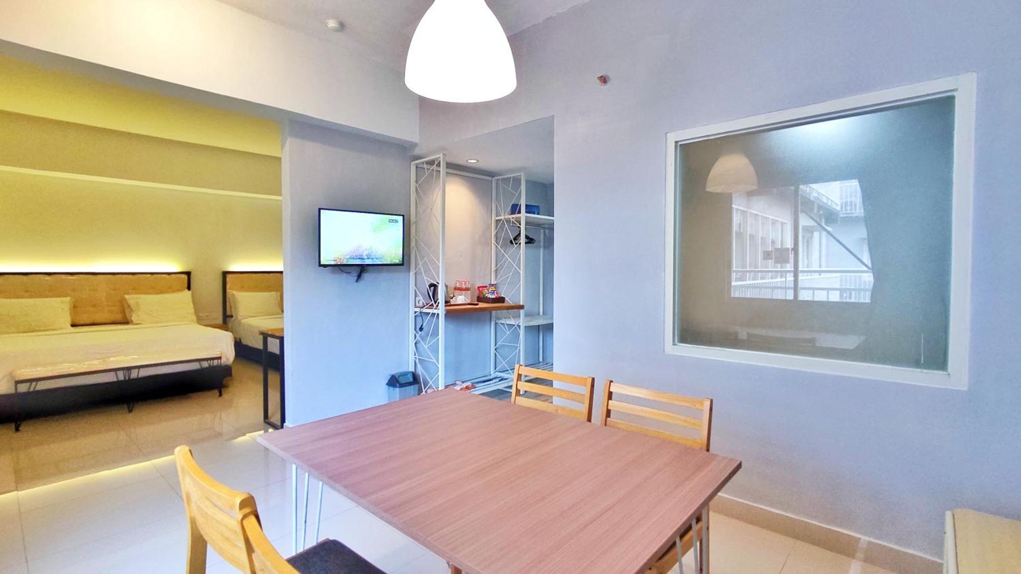 Votel Hotel Charis Tuban Tuban  Экстерьер фото