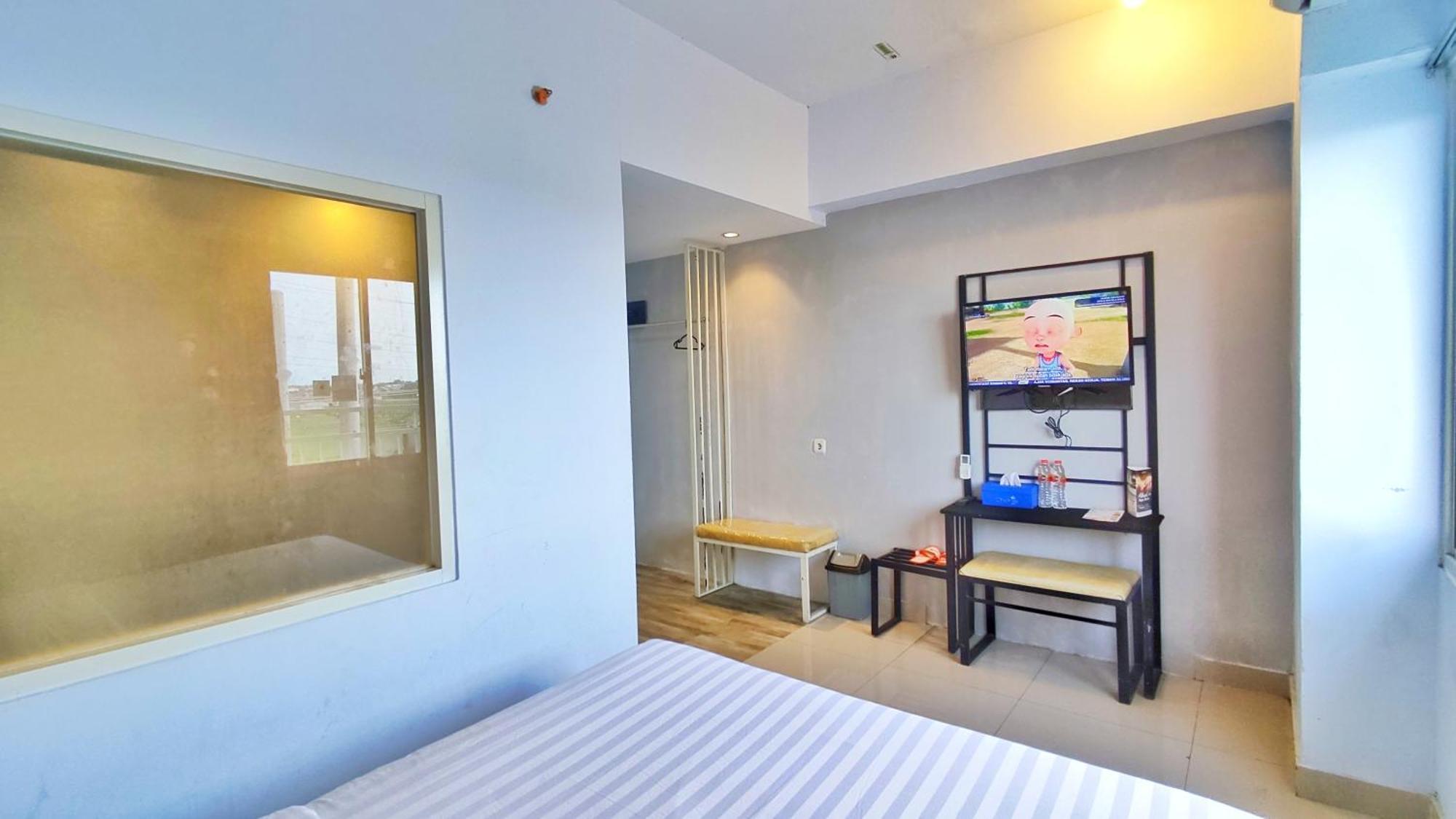 Votel Hotel Charis Tuban Tuban  Экстерьер фото