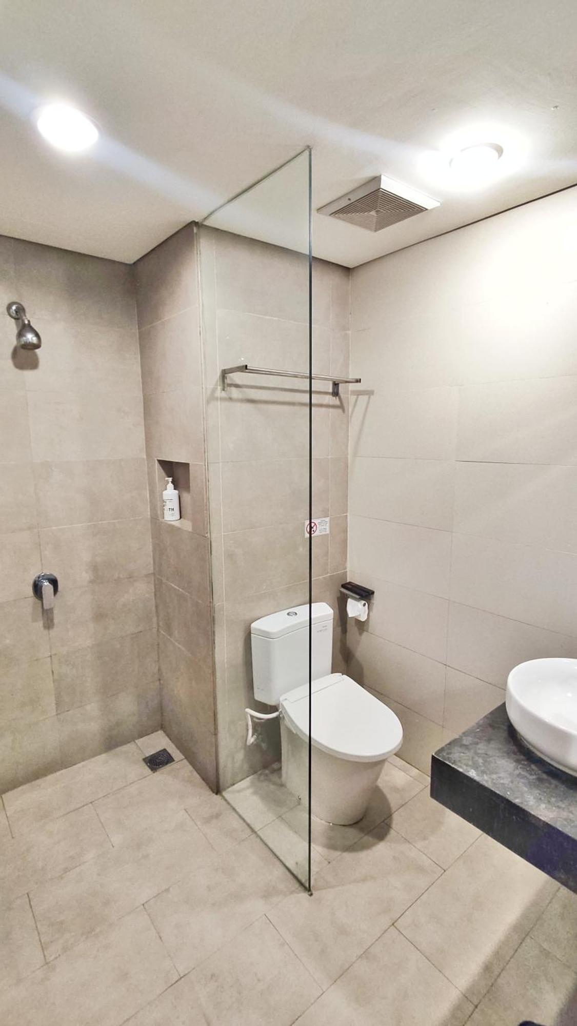 Votel Hotel Charis Tuban Tuban  Экстерьер фото