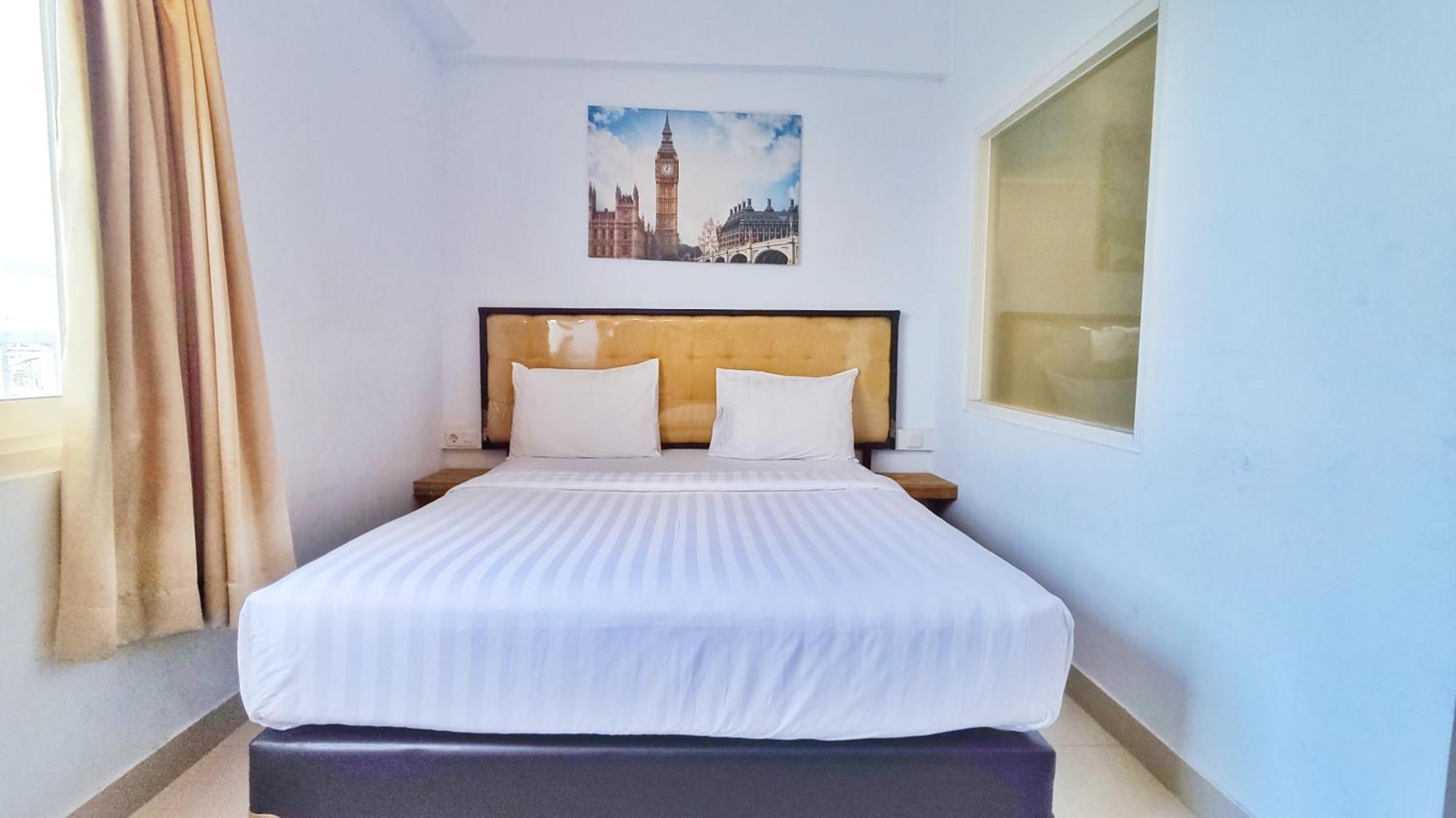 Votel Hotel Charis Tuban Tuban  Экстерьер фото