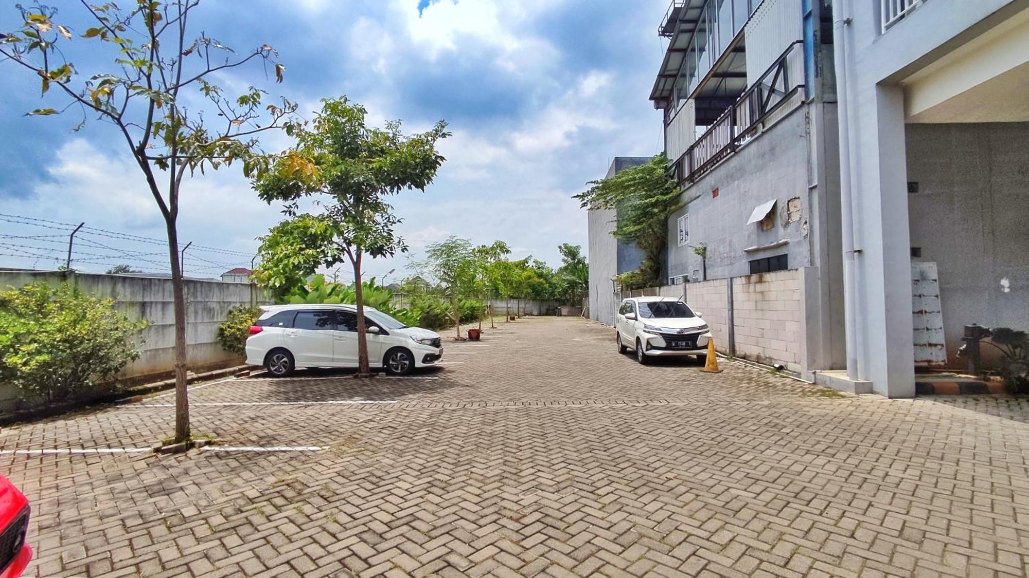 Votel Hotel Charis Tuban Tuban  Экстерьер фото