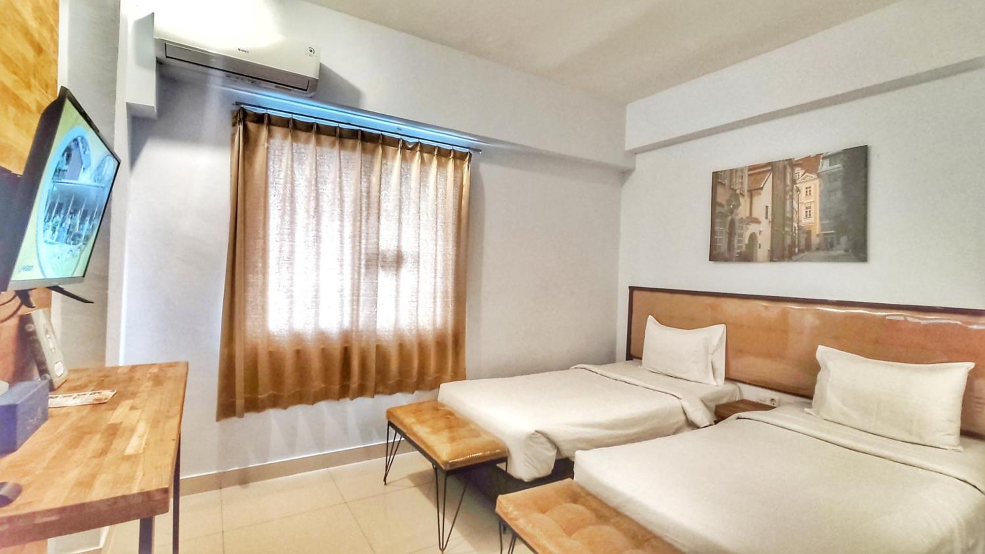 Votel Hotel Charis Tuban Tuban  Экстерьер фото